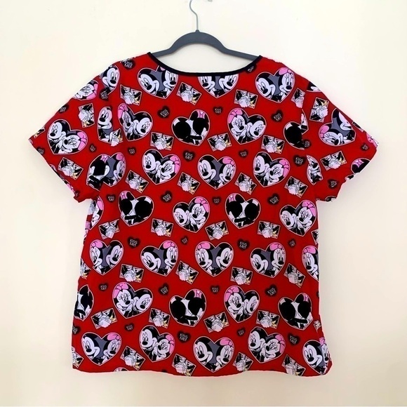 DISNEY Mickey & Minnie Valentine’s Black Heart Print Scrub Top - Picture 7 of 7